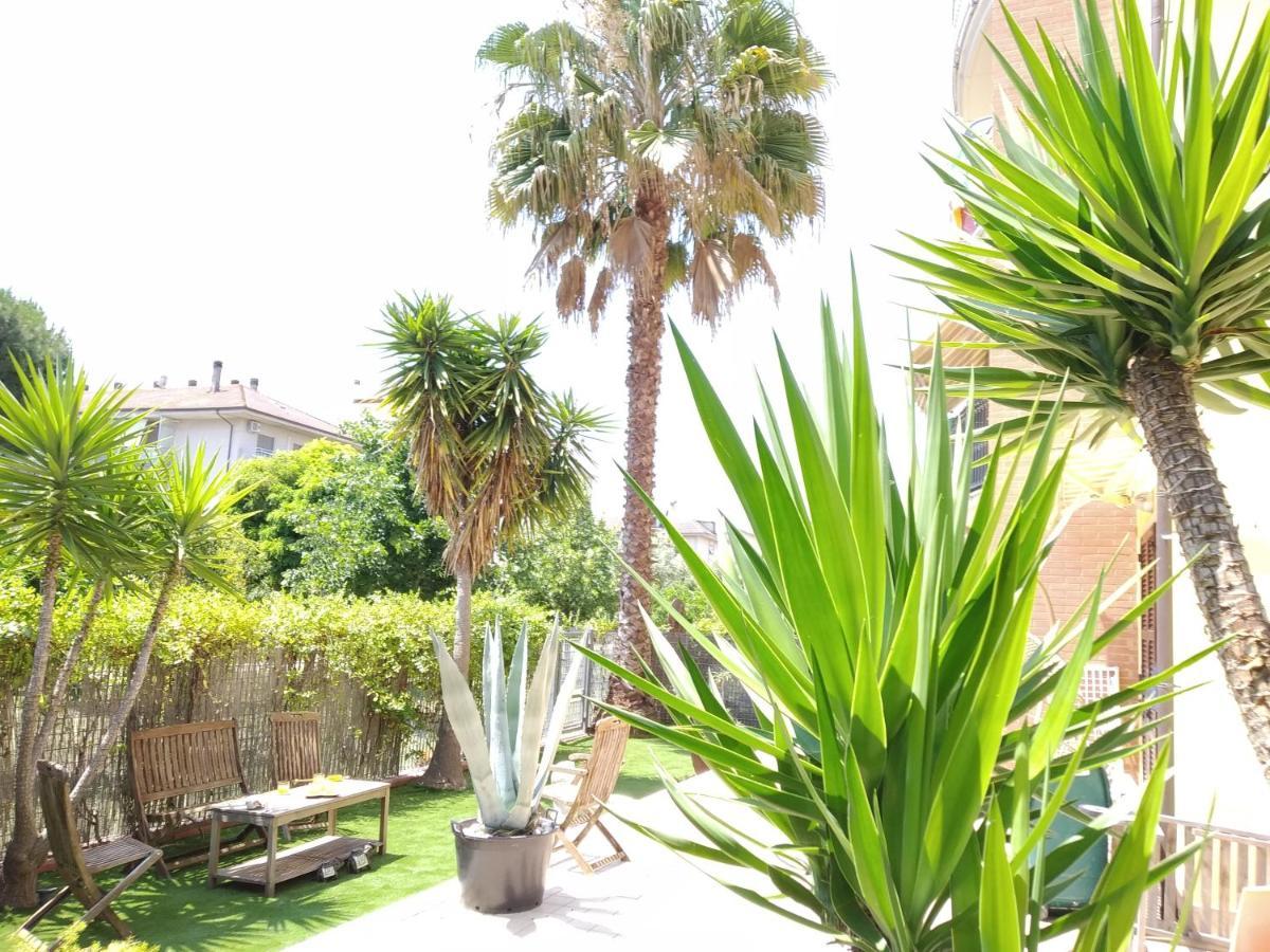 Casa Giardino Appartement San Benedetto del Tronto Buitenkant foto