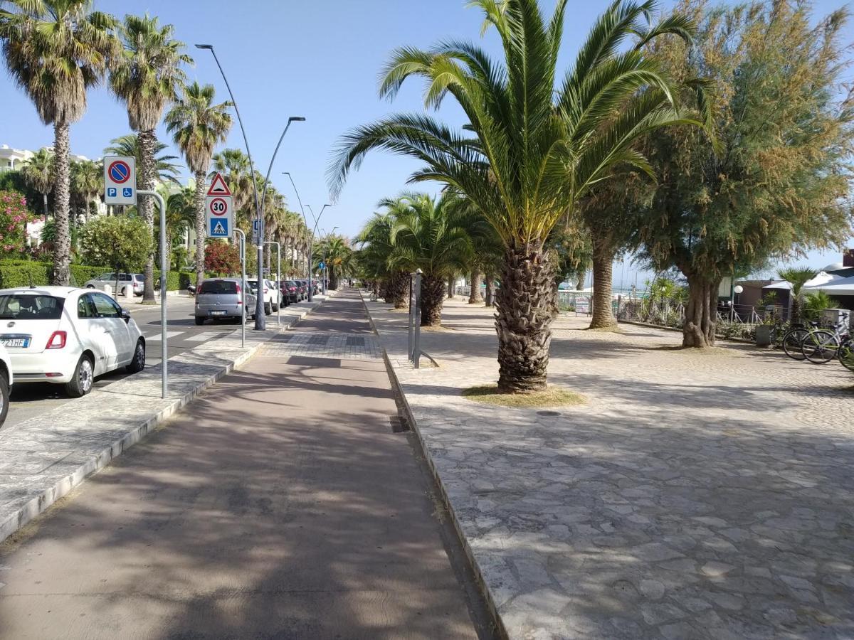 Casa Giardino Appartement San Benedetto del Tronto Buitenkant foto