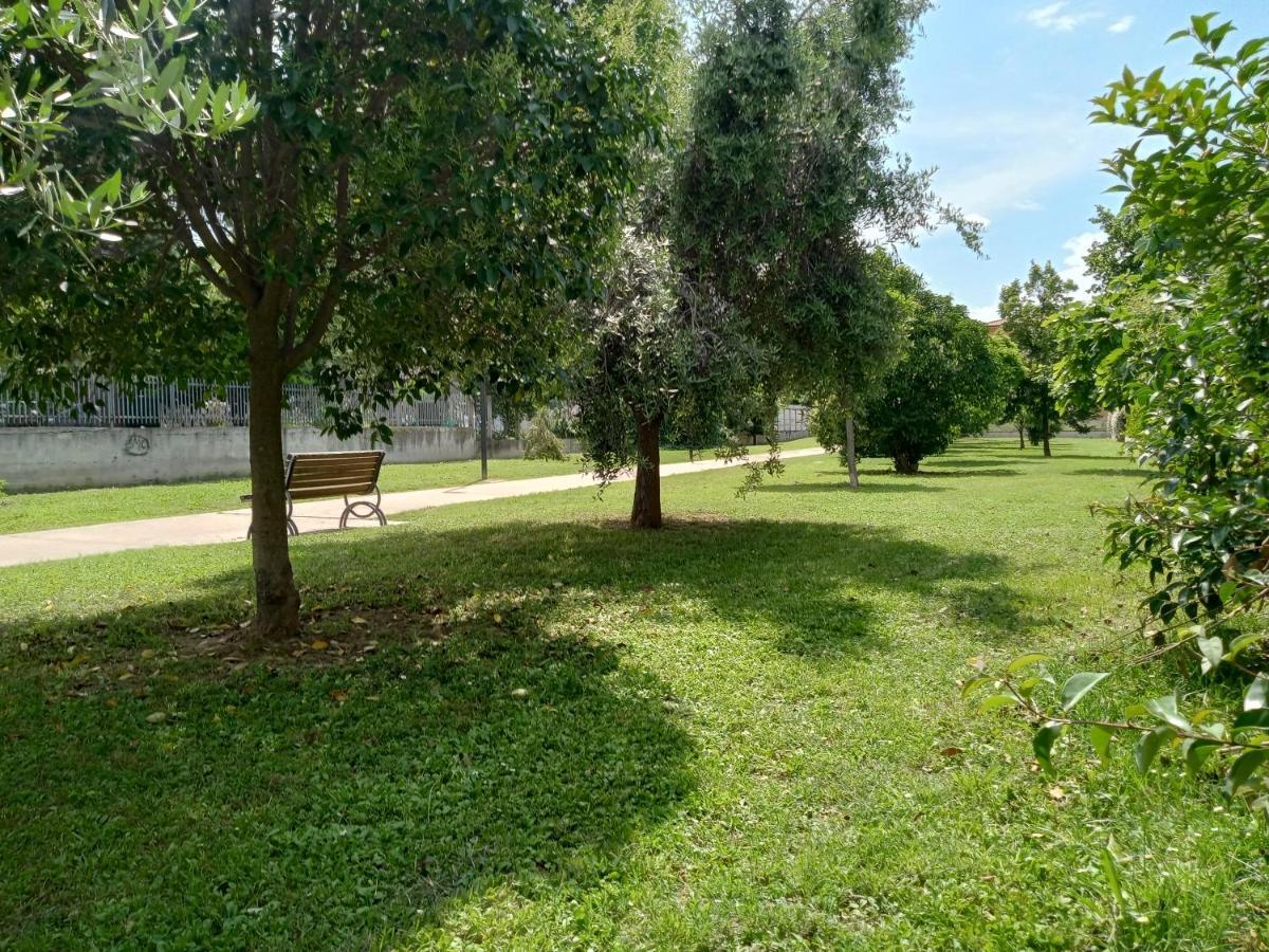 Casa Giardino Appartement San Benedetto del Tronto Buitenkant foto