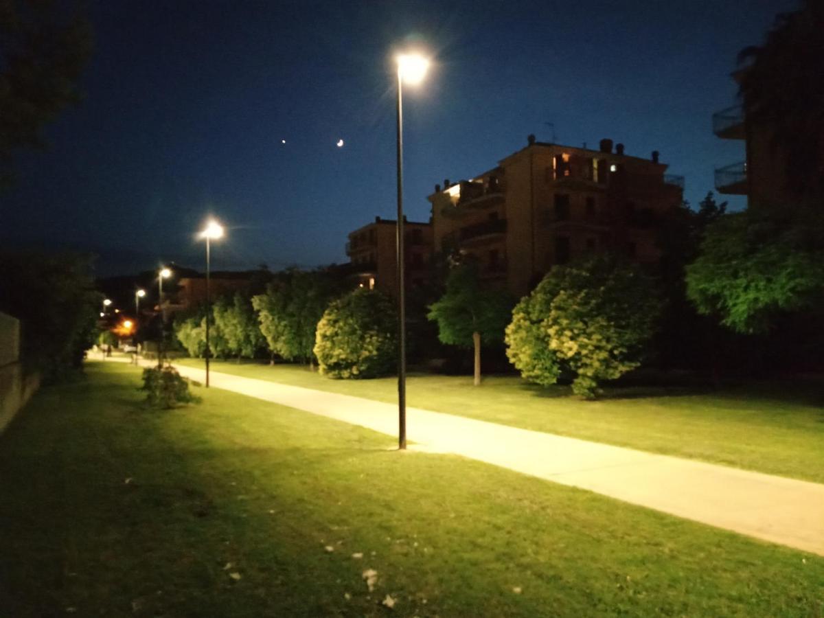 Casa Giardino Appartement San Benedetto del Tronto Buitenkant foto