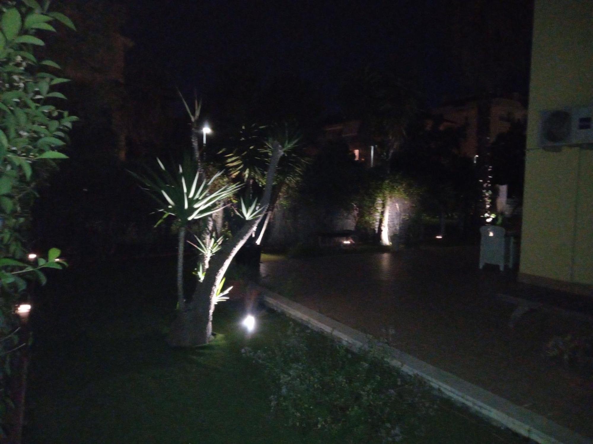 Casa Giardino Appartement San Benedetto del Tronto Buitenkant foto